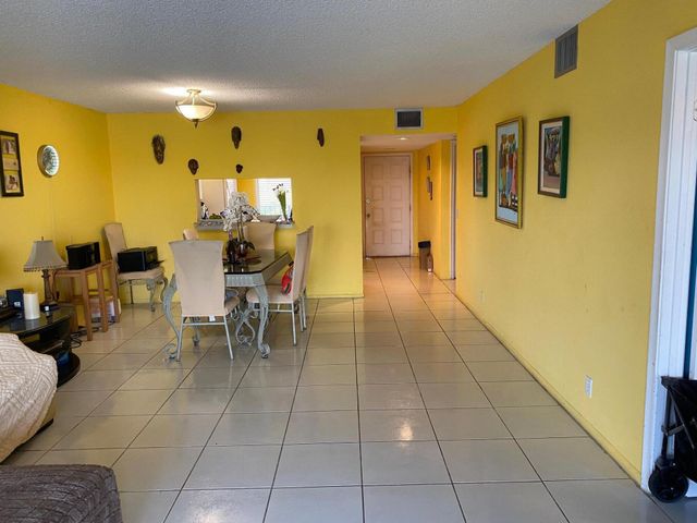 13100 SW 11th Court SW 412c, Pembroke Pines, FL 33027