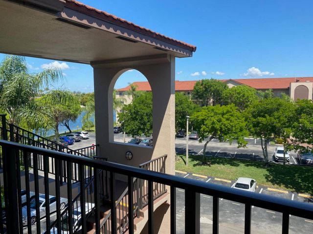 13100 SW 11th Court SW 412c, Pembroke Pines, FL 33027