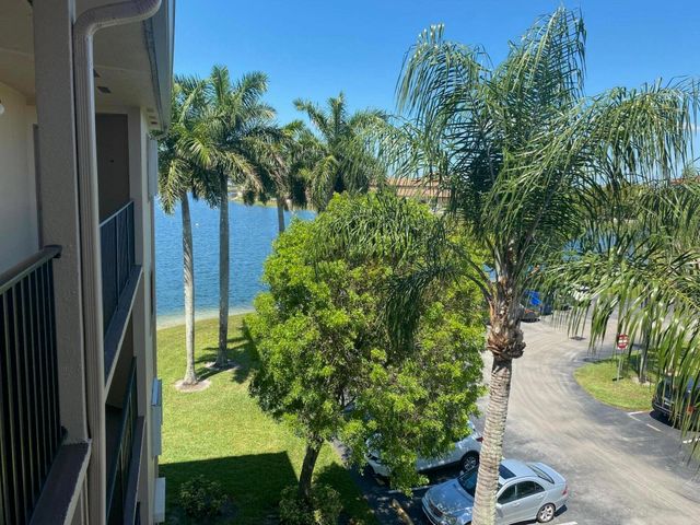 13100 SW 11th Court SW 412c, Pembroke Pines, FL 33027