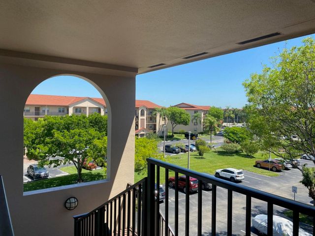 13100 SW 11th Court SW 412c, Pembroke Pines, FL 33027