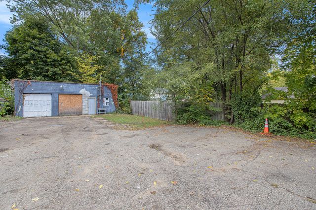 719 Hazard, Kalamazoo, MI 49048