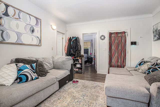 719 Hazard, Kalamazoo, MI 49048