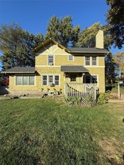 684 31st Street, Des Moines, IA 50312