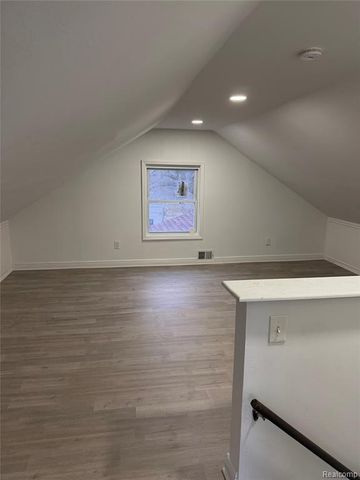 27284 Bunert Road, Warren, MI 48088