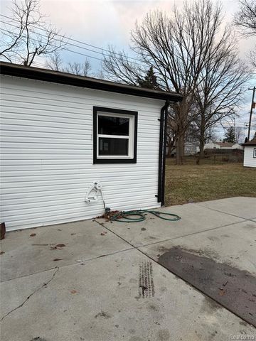 27284 Bunert Road, Warren, MI 48088