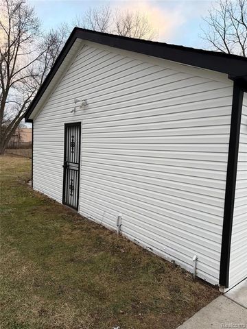 27284 Bunert Road, Warren, MI 48088