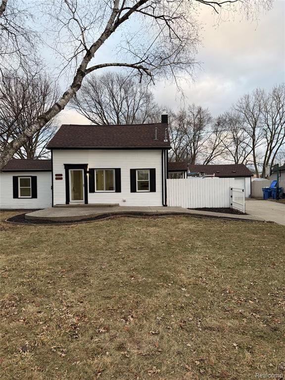 27284 Bunert Road, Warren, MI 48088