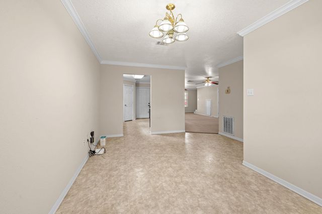 845 Clubside Drive, East Bernard, TX 77435