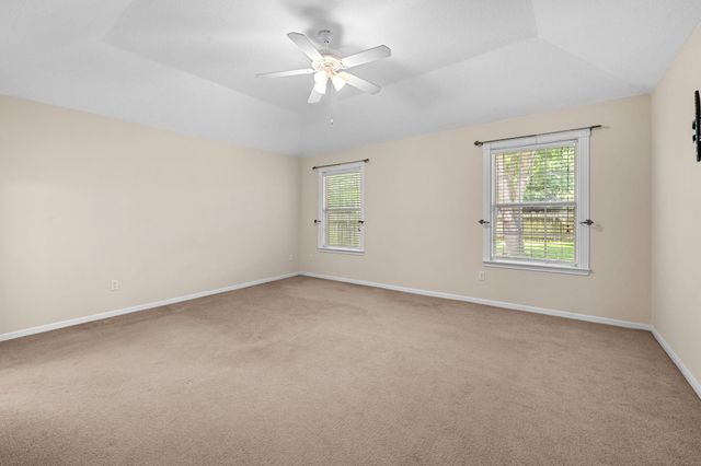 845 Clubside Drive, East Bernard, TX 77435