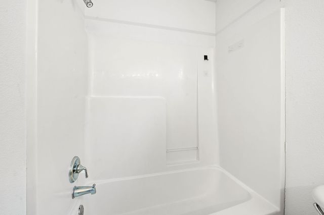 845 Clubside Drive, East Bernard, TX 77435
