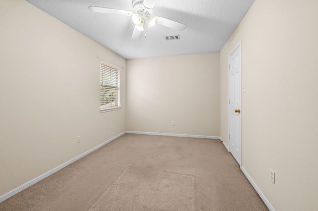 845 Clubside Drive, East Bernard, TX 77435