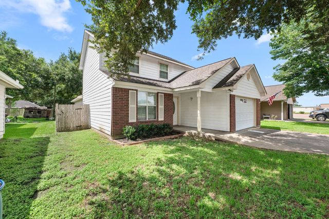 845 Clubside Drive, East Bernard, TX 77435