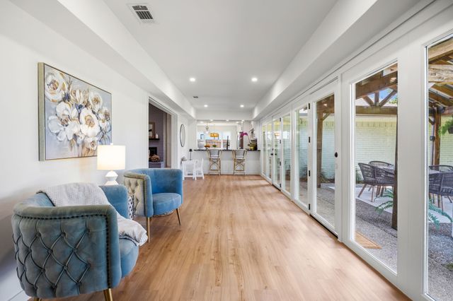10018 Cromwell Drive, Dallas, TX 75229