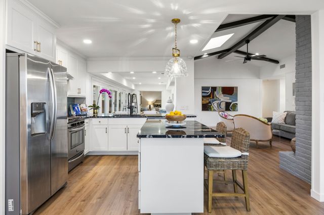 10018 Cromwell Drive, Dallas, TX 75229