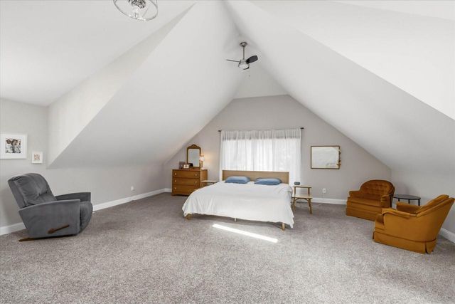 3313 N Bremen STREET, Milwaukee, WI 53212