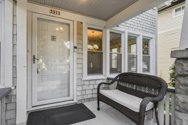 3313 N Bremen STREET, Milwaukee, WI 53212