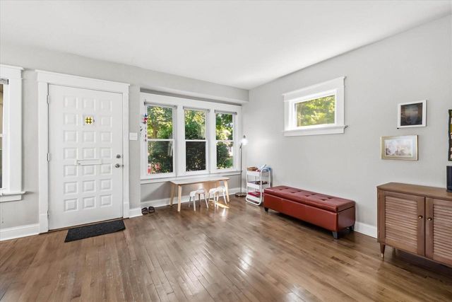 3313 N Bremen STREET, Milwaukee, WI 53212