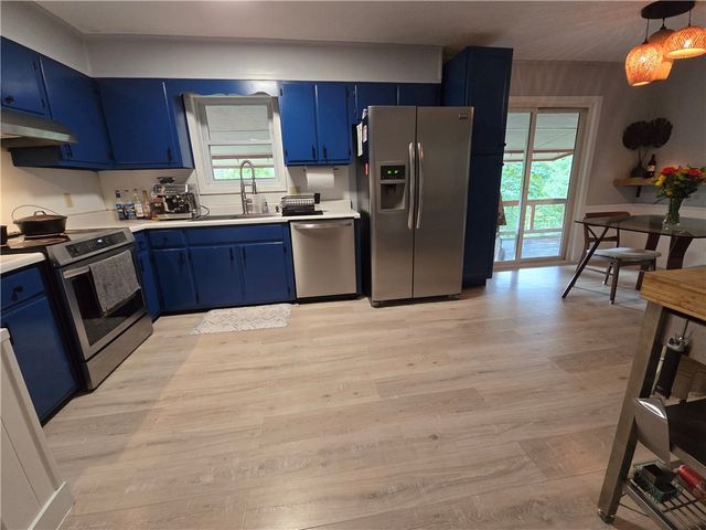 15 Finger Circle, Bella Vista, AR 72715