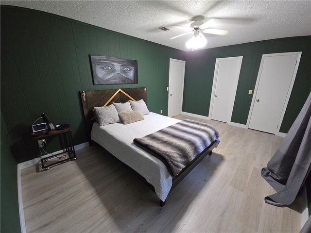 15 Finger Circle, Bella Vista, AR 72715