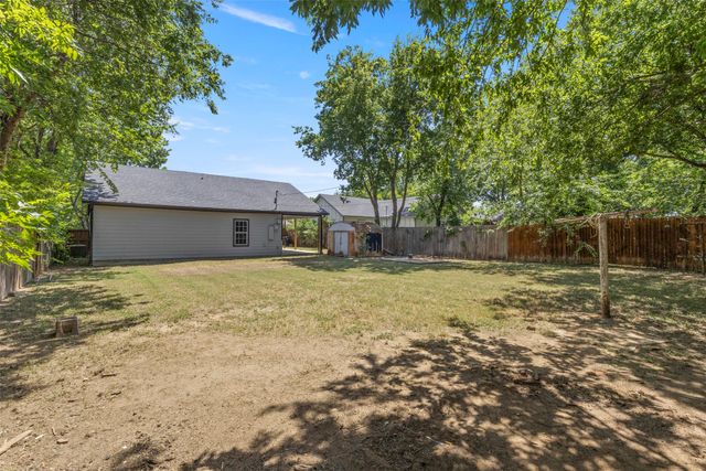 5425 Laster Road, Fort Worth, TX 76119