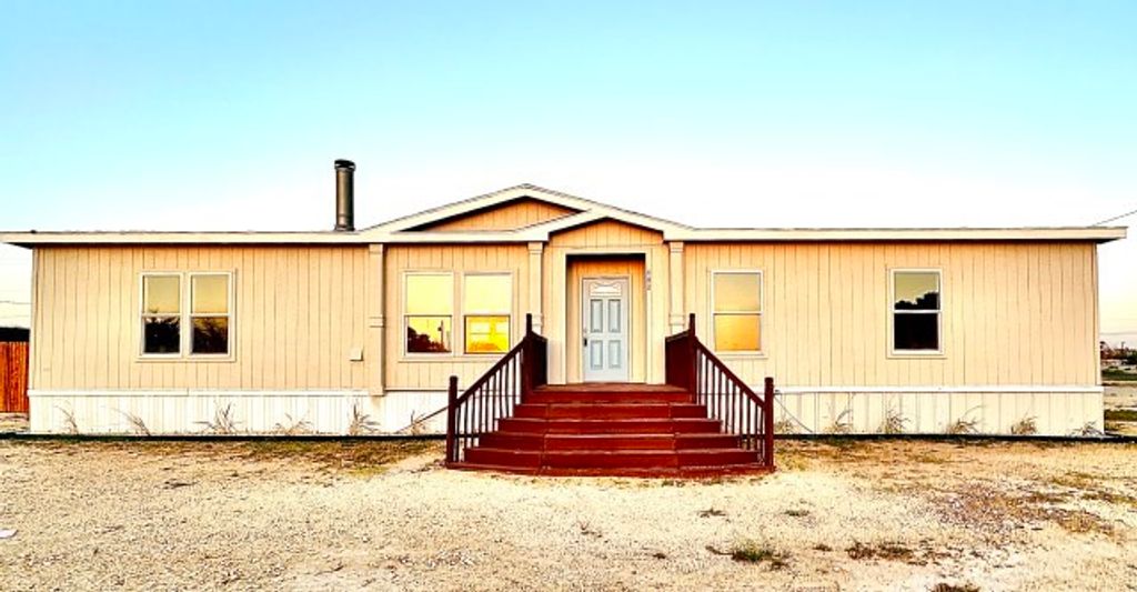 402 N Kilborn Street, Rankin, TX 79778