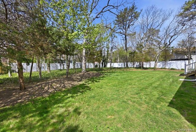 28 Gabon Lane, Coram, NY 11727