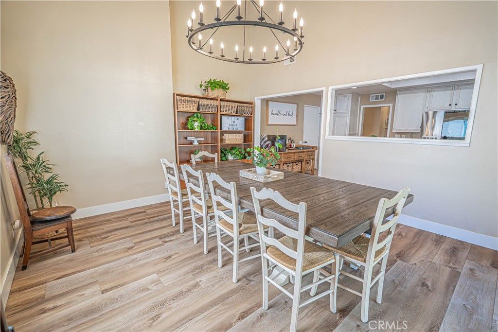 Image 19 of property listing at 23429 Via Elisandra, Valencia, CA 91355