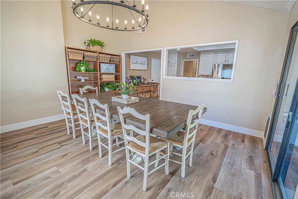 Image 20 of property listing at 23429 Via Elisandra, Valencia, CA 91355
