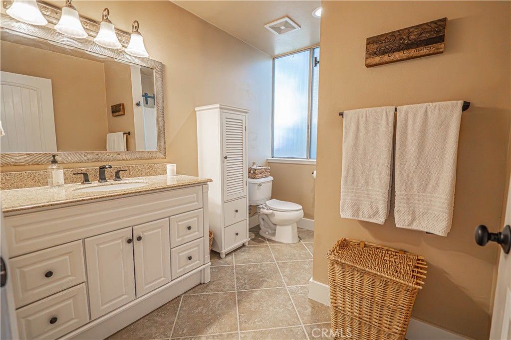 Image 26 of property listing at 23429 Via Elisandra, Valencia, CA 91355