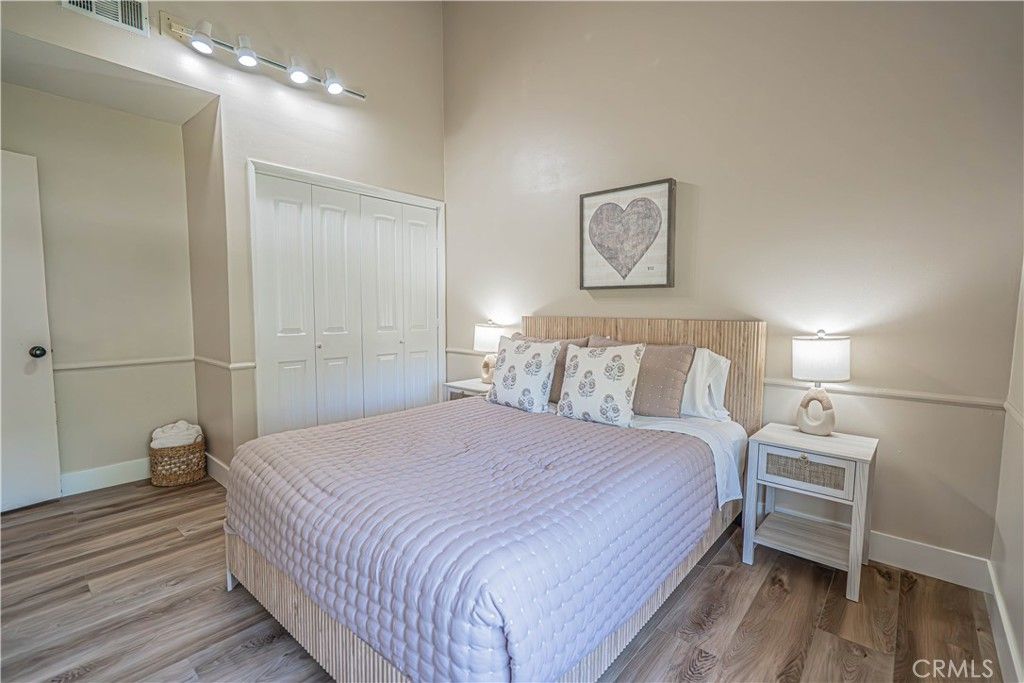Image 30 of property listing at 23429 Via Elisandra, Valencia, CA 91355