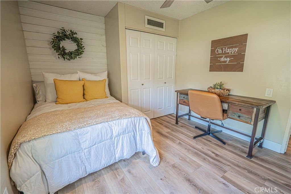Image 32 of property listing at 23429 Via Elisandra, Valencia, CA 91355