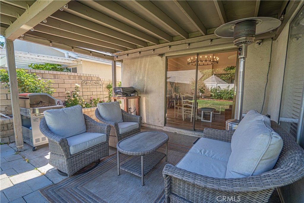 Image 38 of property listing at 23429 Via Elisandra, Valencia, CA 91355