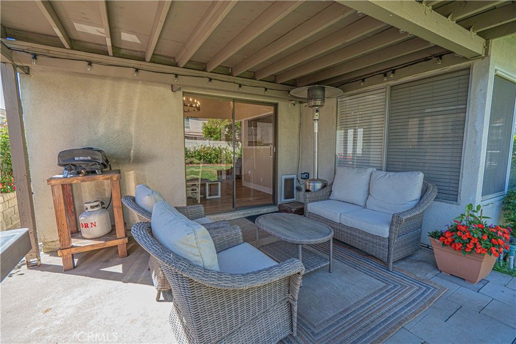 Image 39 of property listing at 23429 Via Elisandra, Valencia, CA 91355