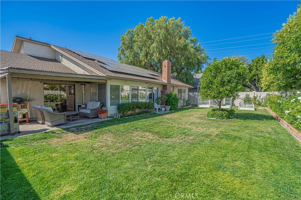 Image 42 of property listing at 23429 Via Elisandra, Valencia, CA 91355