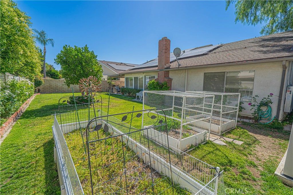 Image 45 of property listing at 23429 Via Elisandra, Valencia, CA 91355