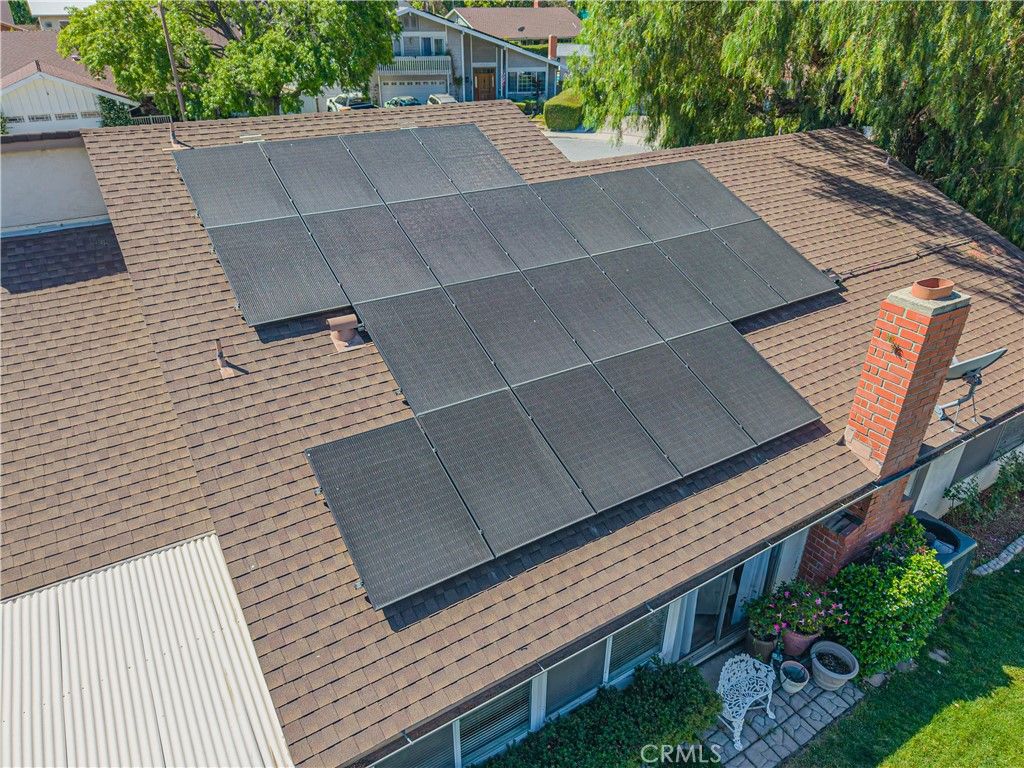 Image 49 of property listing at 23429 Via Elisandra, Valencia, CA 91355