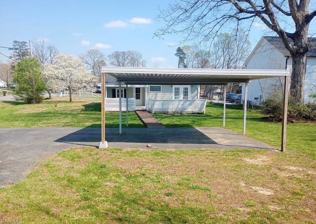 1825 Glenside Drive, Greensboro, NC 27405