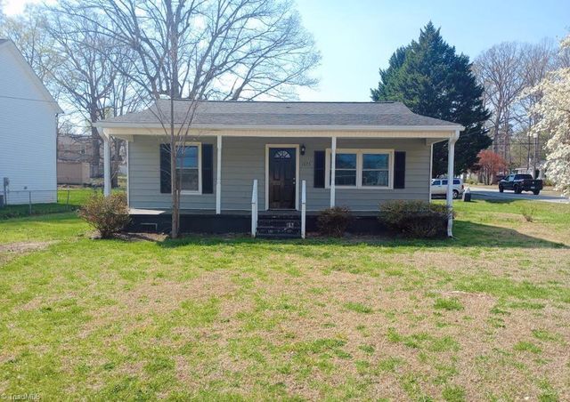 1825 Glenside Drive, Greensboro, NC 27405