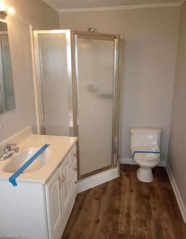 1825 Glenside Drive, Greensboro, NC 27405