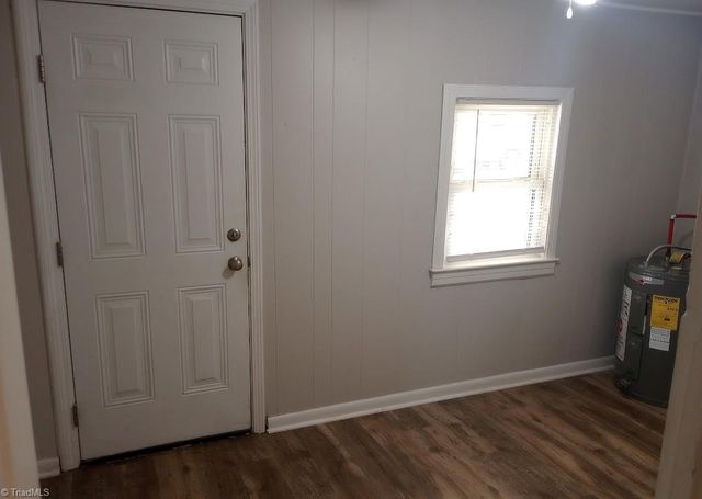 1825 Glenside Drive, Greensboro, NC 27405