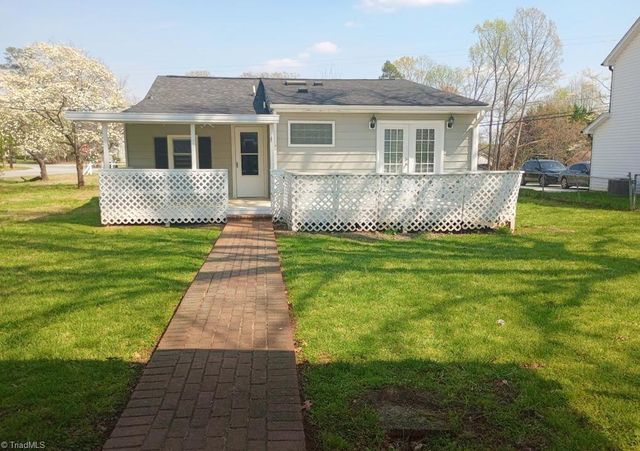 1825 Glenside Drive, Greensboro, NC 27405