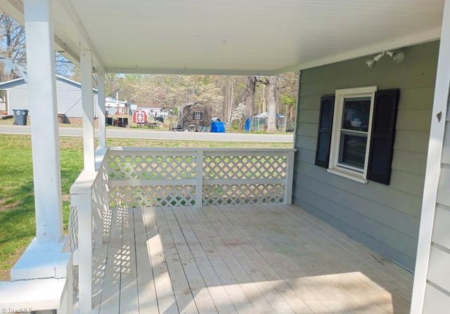 1825 Glenside Drive, Greensboro, NC 27405