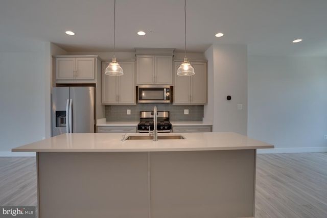 5102 OAKMOORE DR, North Bethesda, MD 20852