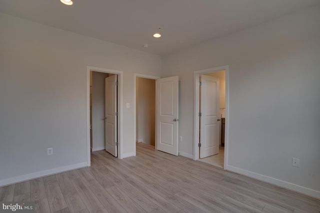 5102 OAKMOORE DR, North Bethesda, MD 20852