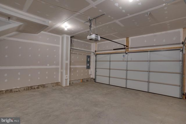 5102 OAKMOORE DR, North Bethesda, MD 20852