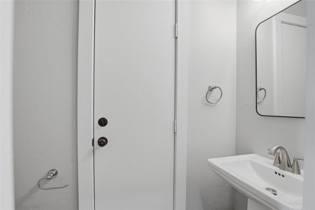 5707 Cox Canyon Drive, Guthrie, OK 73044