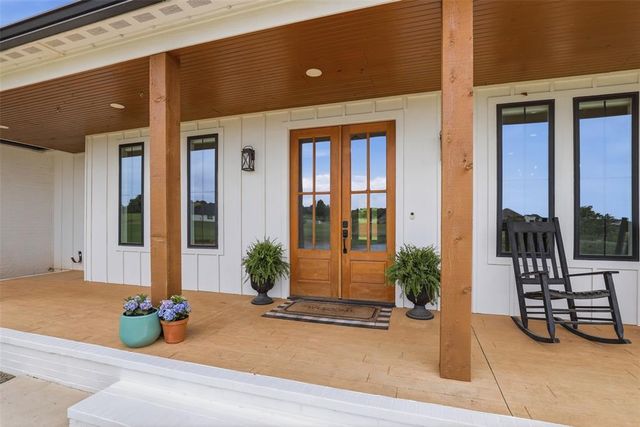5707 Cox Canyon Drive, Guthrie, OK 73044