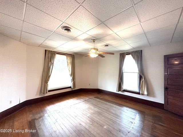 3480 Walter Hall Rd, New Haven, KY 40051