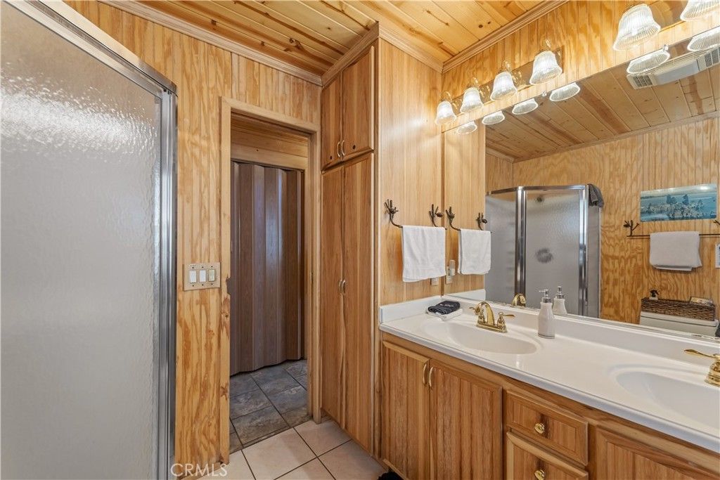 Image 18 of property listing at 384 Saw Mill Canyon, Big Bear City, CA 92314