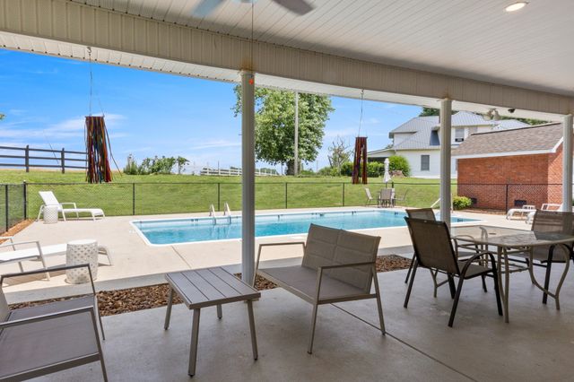 342 Chase Cir, Winchester, TN 37398